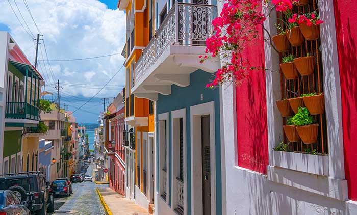 Discover the history of Puerto Rico