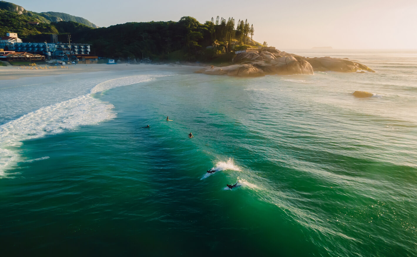 Plages de Florianópolis : paradis du surf